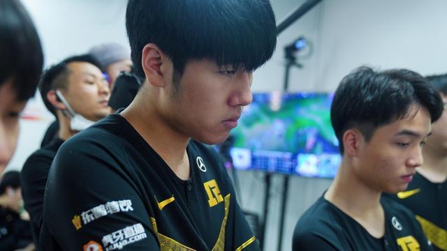 不轻易参加 不轻易参加