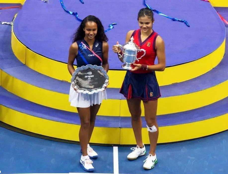 能够在背靠 能够在背靠